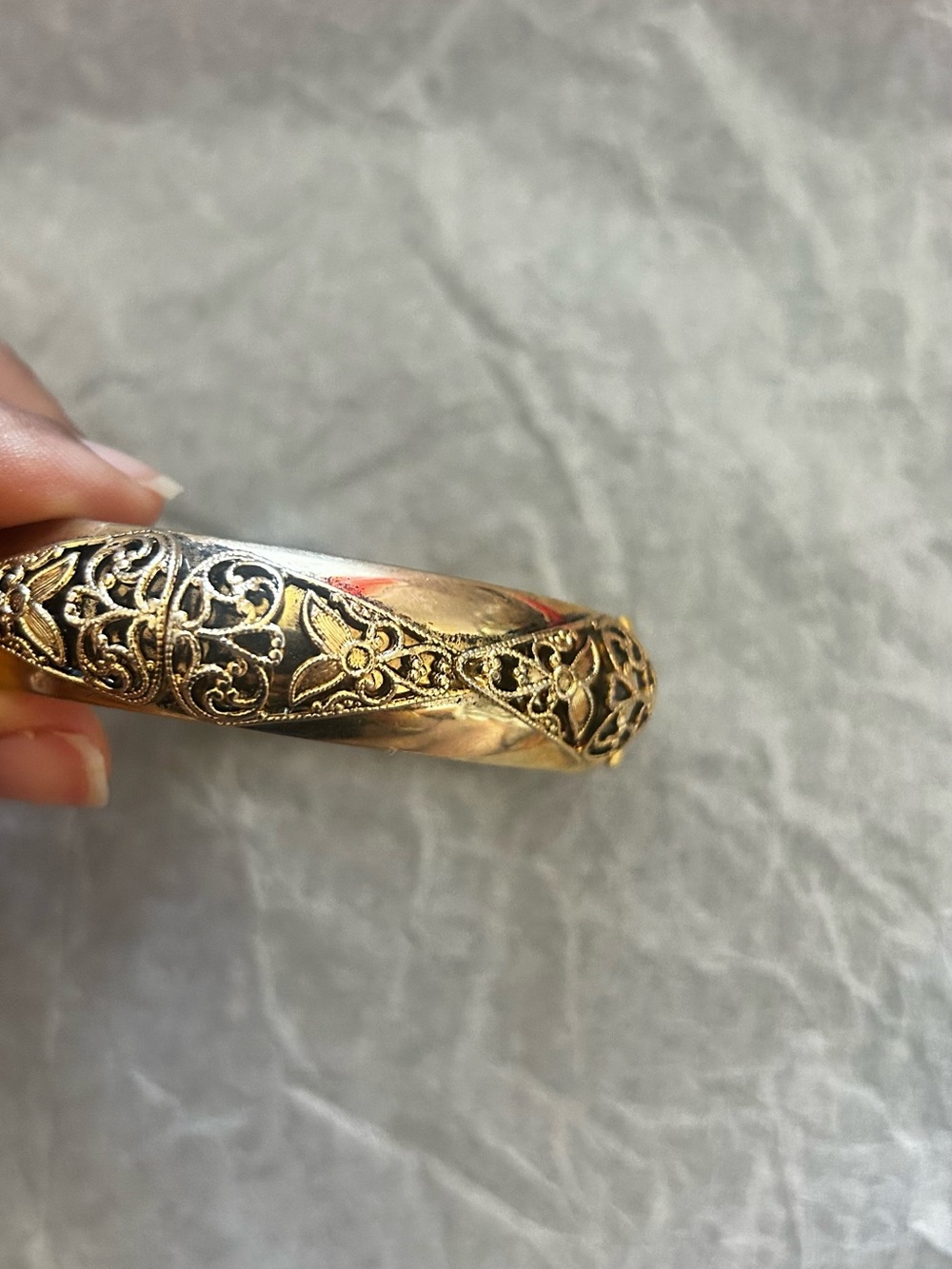 Vintage Gold Filigree Floral Bangle Bracelet